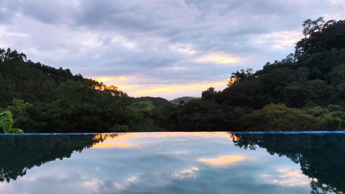 Chale Do Lago Super Luxo Cunha Kültér fotó
